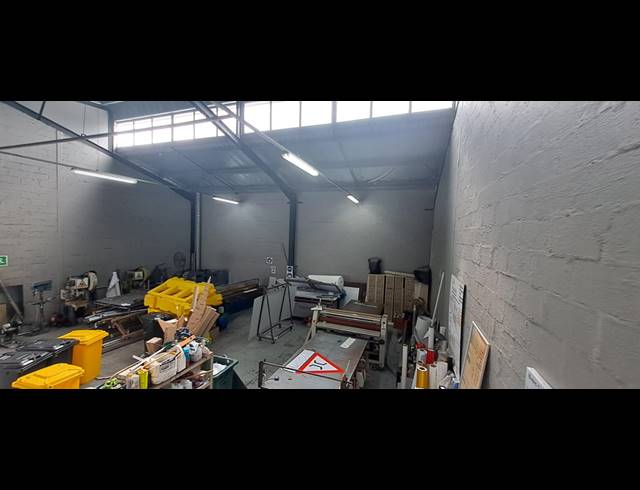 260M² MINI FACTORY FOR SALE IN UMGENI BUSINESS PARK